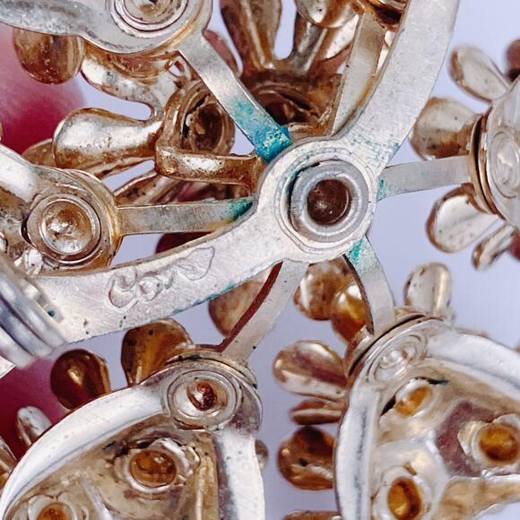 Vintage Signed Coro 1950s Brooch Green Rhinestone Floral Gold Tone Pin Sparkly - Picture 8 of 11